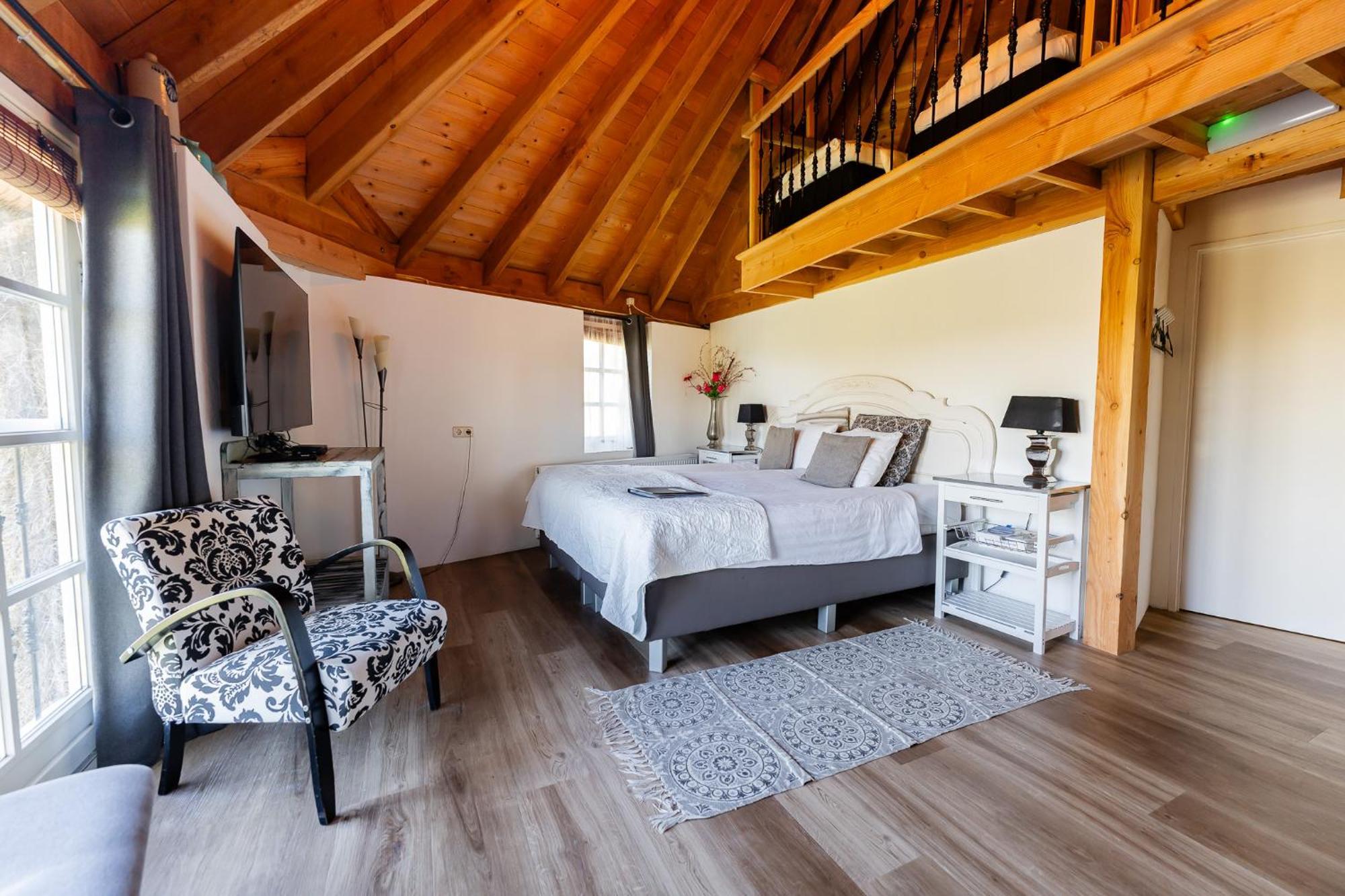 Herberg De Lingehoeve Oosterwijk Екстериор снимка
